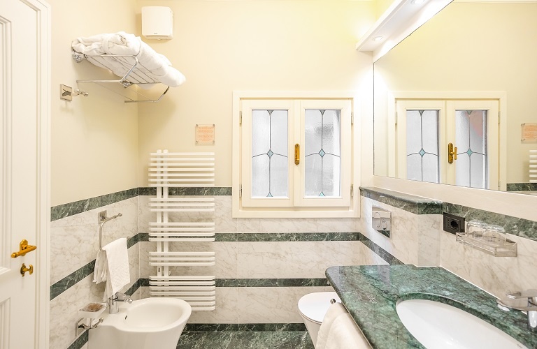 Suite Art Hotel Commercianti Bologna Suite Art Hotel Commercianti Bologna