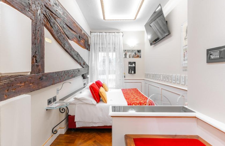 Camera doppia classic Art Hotel Commercianti Bologna Camera doppia classic Art Hotel Commercianti Bologna