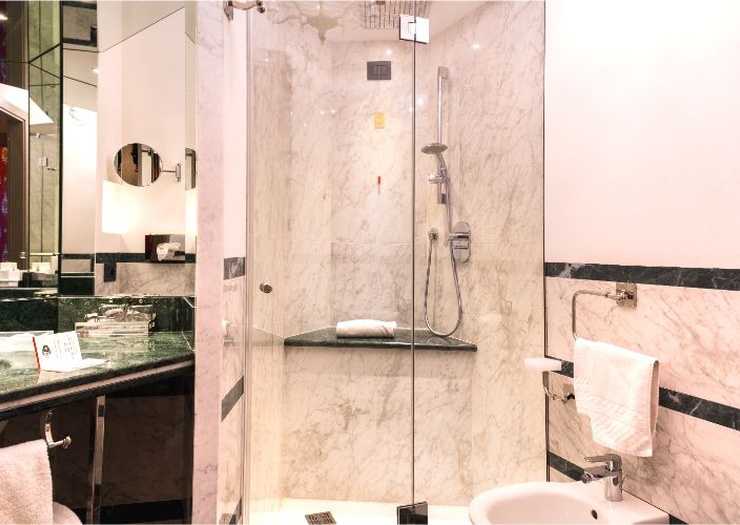 Junior suite deluxe Art Hotel Commercianti Bologna Junior suite deluxe Art Hotel Commercianti Bologna