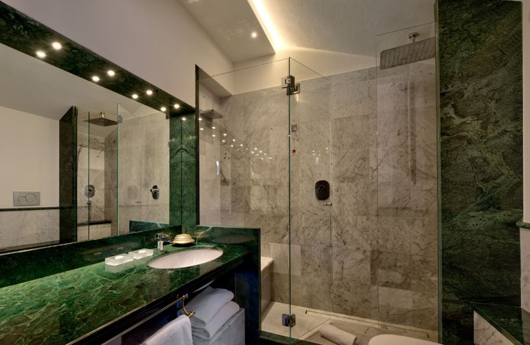 Suite Art Hotel Commercianti Bologna Suite Art Hotel Commercianti Bologna