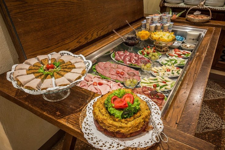 La nostra ricca colazione a buffet  Art Hotel Commercianti Bologna