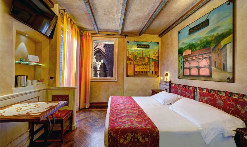 Camera doppia deluxe con terrazzo Art Hotel Commercianti Bologna Camera doppia deluxe con terrazzo Art Hotel Commercianti Bologna