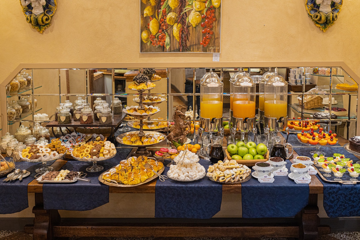 Colazione a buffet  Art Hotel Commercianti Bologna