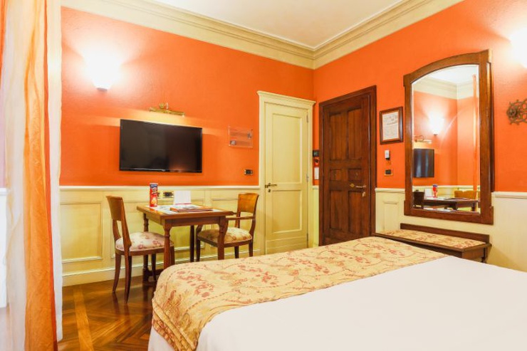 Camera doppia deluxe con terrazzo Art Hotel Commercianti Bologna Camera doppia deluxe con terrazzo Art Hotel Commercianti Bologna
