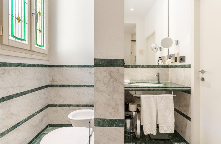 Appartamento art studio Art Hotel Commercianti Bologna Appartamento art studio Art Hotel Commercianti Bologna