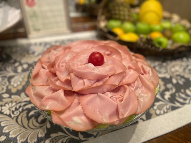 Mortadella, un gusto e una storia bolognese Art Hotel Commercianti Bologna Mortadella, un gusto e una storia bolognese Art Hotel Commercianti Bologna