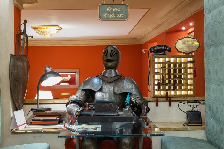 Connessi online e offline all’art hotel commercianti: Art Hotel Commercianti Bologna Connessi online e offline all’art hotel commercianti: Art Hotel Commercianti Bologna
