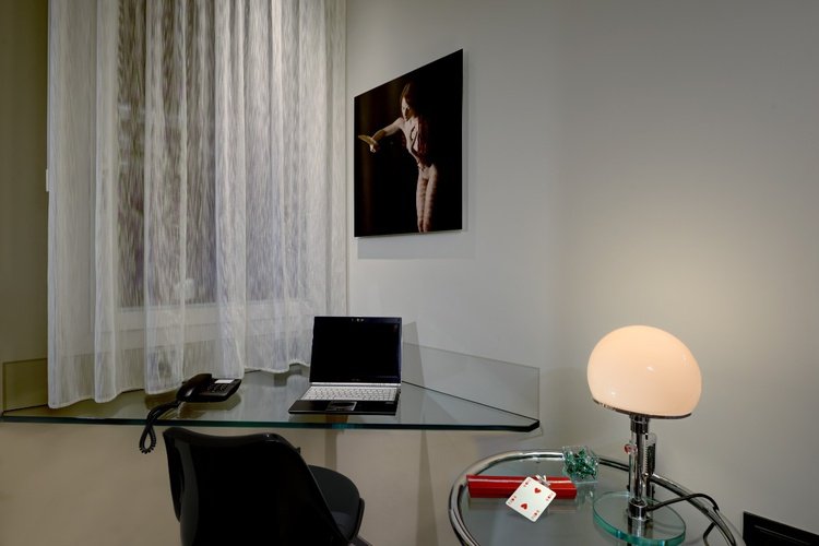 Luxury apartments art hotel commercianti bologna Luxury apartments art hotel commercianti bologna