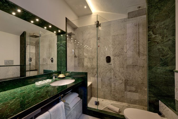 Suite art hotel commercianti bologna Suite art hotel commercianti bologna