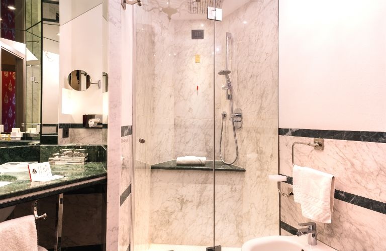 Junior suite deluxe Art Hotel Commercianti Bologna Junior suite deluxe Art Hotel Commercianti Bologna