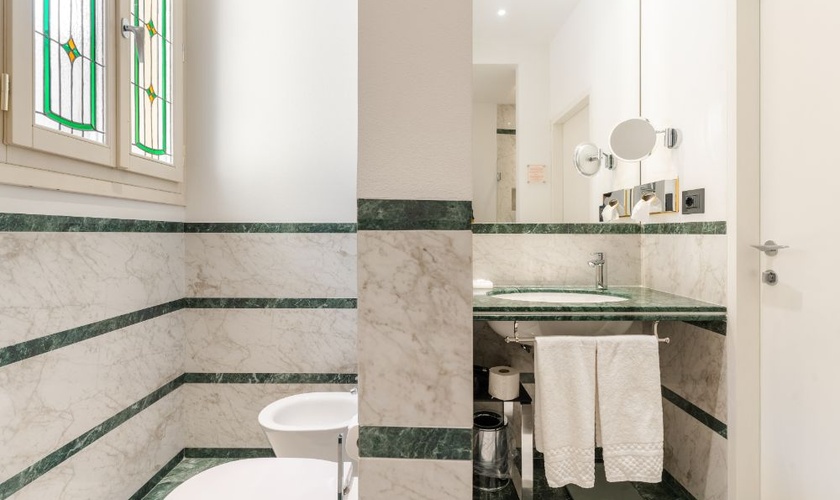 Appartamento art studio Art Hotel Commercianti Bologna Appartamento art studio Art Hotel Commercianti Bologna