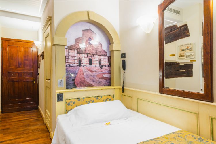 Camera singola Art Hotel Commercianti Bologna Camera singola Art Hotel Commercianti Bologna