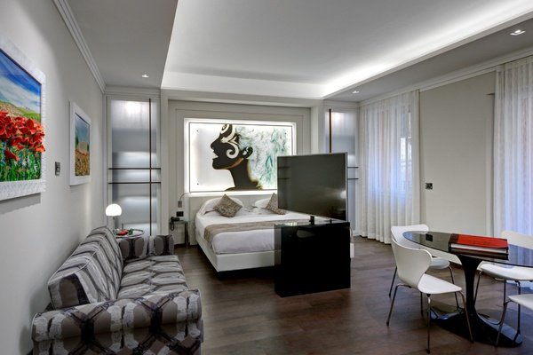 Luxury apartments  Art Hotel Commercianti Bologna