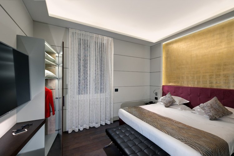 Luxury apartments art hotel commercianti bologna Luxury apartments art hotel commercianti bologna