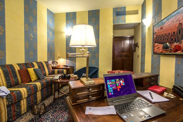Suite art hotel commercianti bologna Suite art hotel commercianti bologna