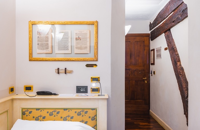 Camera singola Art Hotel Commercianti Bologna Camera singola Art Hotel Commercianti Bologna