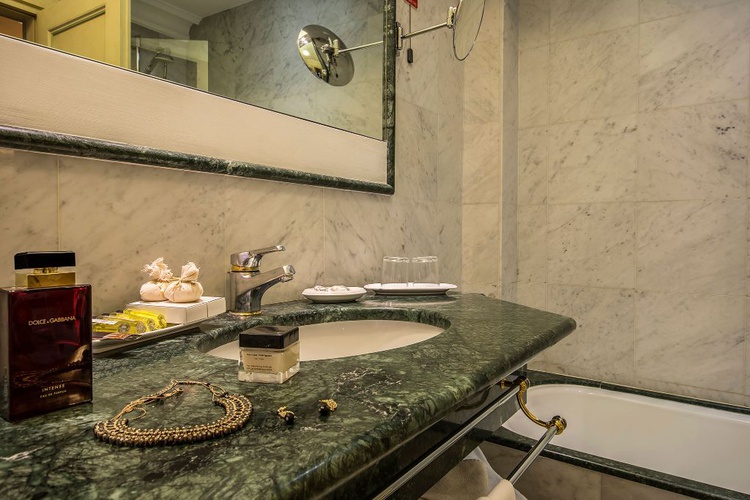Suite Art Hotel Commercianti Bologna Suite Art Hotel Commercianti Bologna