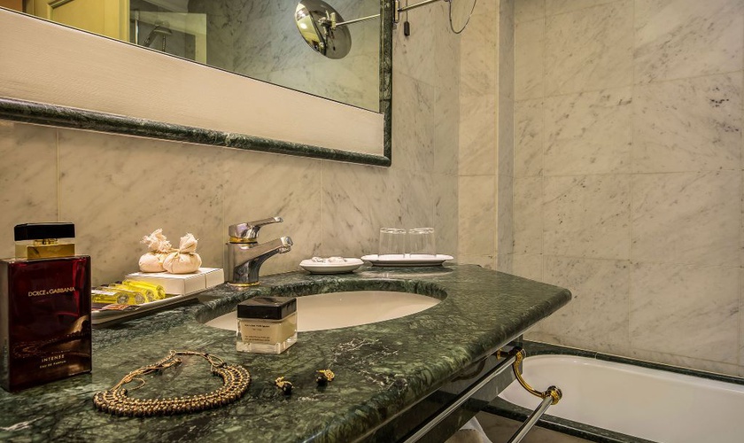 Suite  Art Hotel Commercianti Bologna