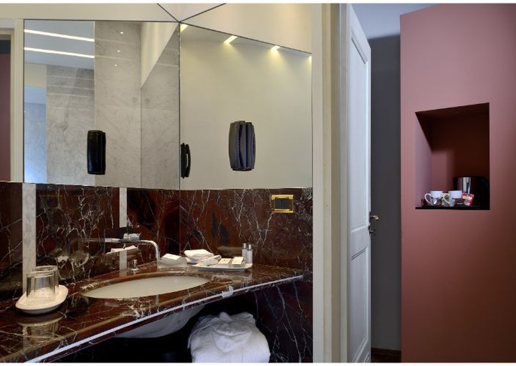Junior suite deluxe Art Hotel Commercianti Bologna Junior suite deluxe Art Hotel Commercianti Bologna