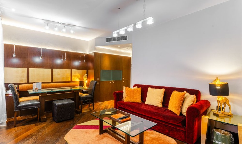 Appartamento art studio Art Hotel Commercianti Bologna Appartamento art studio Art Hotel Commercianti Bologna