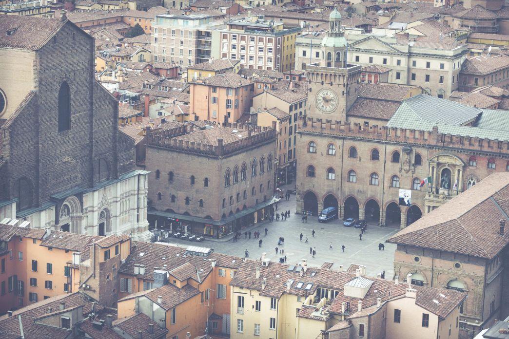 ORIGINE DEI PORTICI BOLOGNESI Art Hotel Commercianti Bologna ORIGINE DEI PORTICI BOLOGNESI Art Hotel Commercianti Bologna